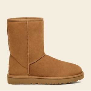 UGG Classic Short II